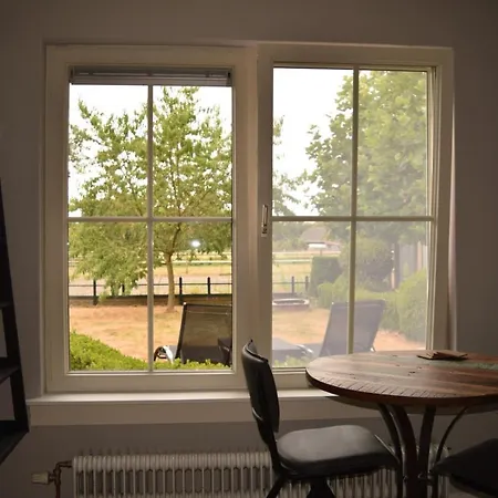 Bos En Wei Bed & Breakfast Hall